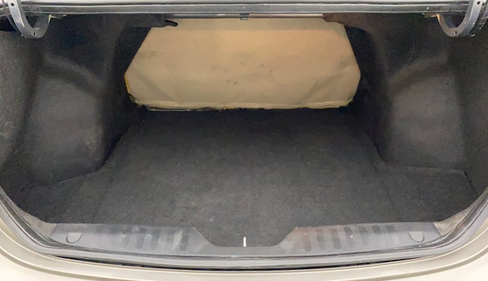 2018 Maruti Ciaz DELTA AT 1.5 SHVS PETROL, Petrol, Automatic, 33,099 km, Boot Inside