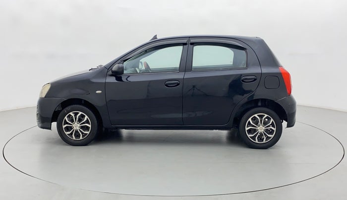 2012 Toyota Etios Liva G, Petrol, Manual, 1,21,841 km, Left Side