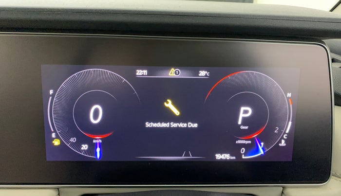 2022 Mahindra XUV700 AX 7 LUXURY P AT 7 STR, Petrol, Automatic, 19,475 km, Odometer Image