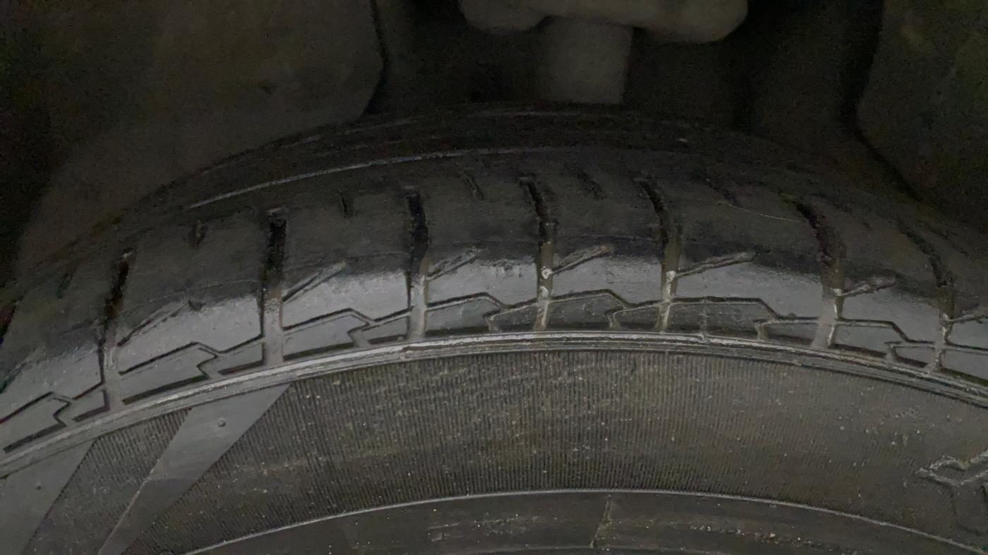 2020 MG HECTOR SHARP 1.5 DCT PETROL, Petrol, Automatic, 79,911 km, Left Front Tyre Tread