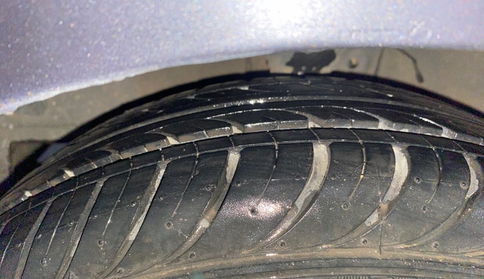 2017 Hyundai Eon ERA +, Petrol, Manual, 49,326 km, Left Front Tyre Tread