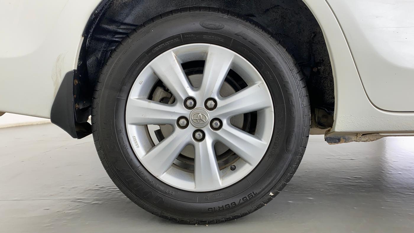 2018 Toyota Corolla Altis G DIESEL, Diesel, Manual, 52,931 km, Right Rear Wheel