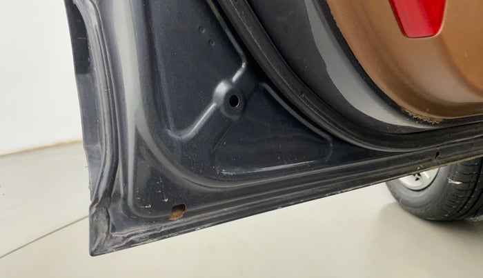 2019 Tata NEXON XMA PETROL, Petrol, Automatic, 69,521 km, Front passenger door - Slight discoloration