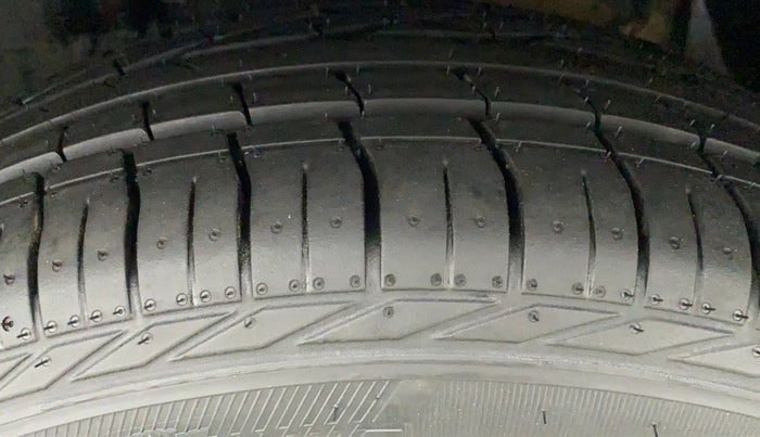 2019 Tata NEXON XMA PETROL, Petrol, Automatic, 69,521 km, Left Front Tyre Tread