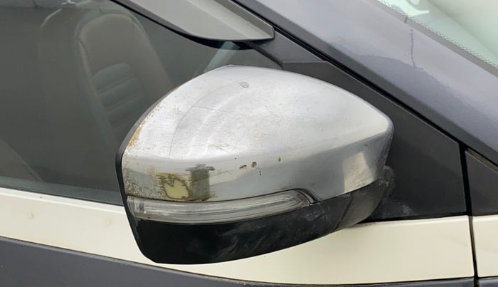 2019 Tata NEXON XMA PETROL, Petrol, Automatic, 69,521 km, Right rear-view mirror - Minor scratches