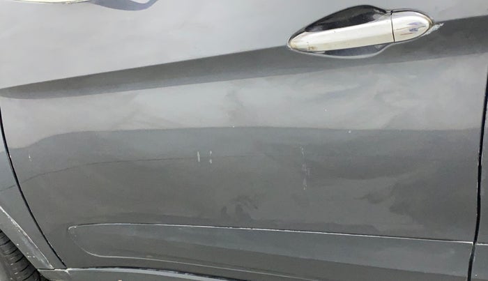 2019 Tata NEXON XMA PETROL, Petrol, Automatic, 69,521 km, Front passenger door - Minor scratches
