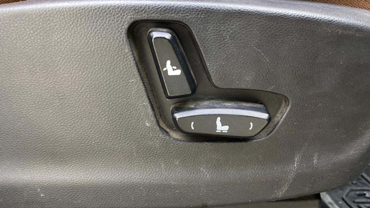 2021 MG HECTOR PLUS SHARP 2.0 DIESEL TURBO MT 6-STR, Diesel, Manual, 77,593 km, Driver Side Adjustment Panel