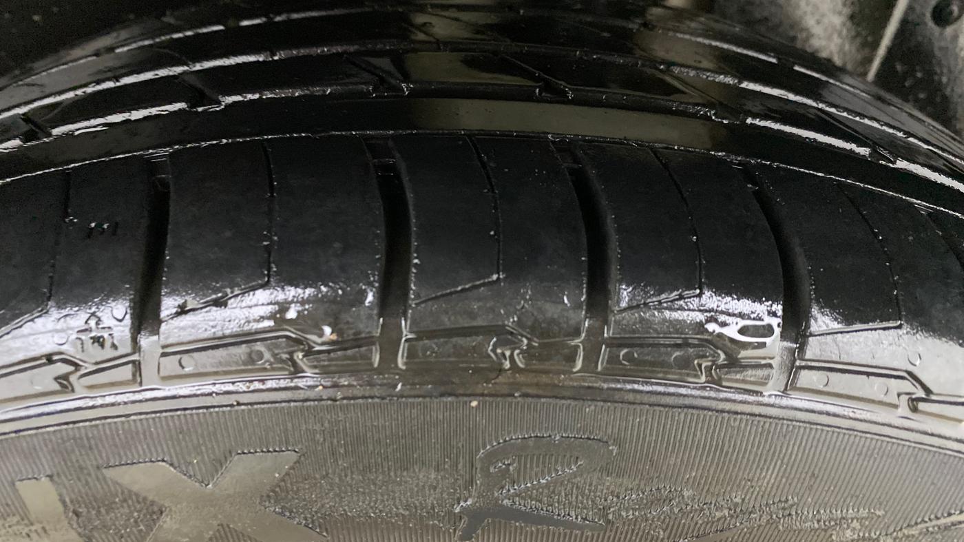 2021 MG HECTOR PLUS SHARP 2.0 DIESEL TURBO MT 6-STR, Diesel, Manual, 77,593 km, Left Rear Tyre Tread