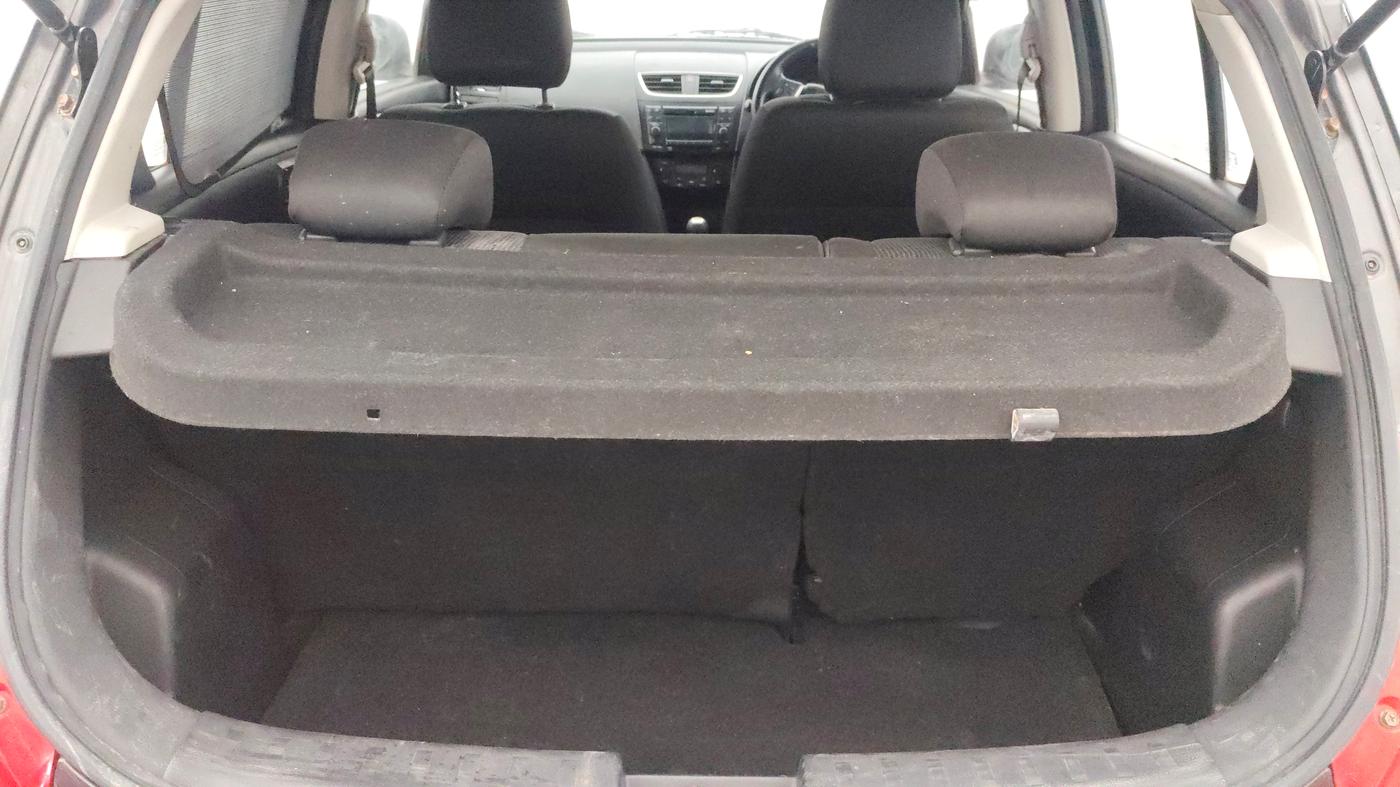 2016 Maruti Swift ZXI, Petrol, Manual, 61,365 km, Boot Inside
