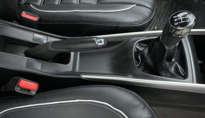 2016 Maruti Baleno DELTA PETROL 1.2, Petrol, Manual, 89,036 km, Gear Lever