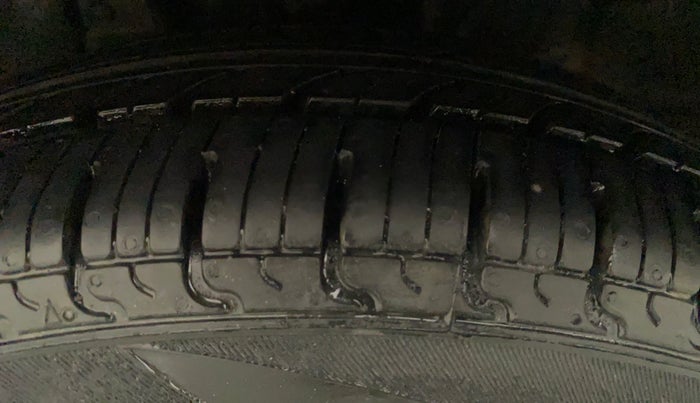 2018 Datsun Redi Go S 1.0 AMT, Petrol, Automatic, 86,676 km, Left Front Tyre Tread
