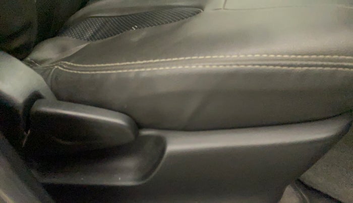 2018 Datsun Redi Go S 1.0 AMT, Petrol, Automatic, 86,676 km, Driver Side Adjustment Panel