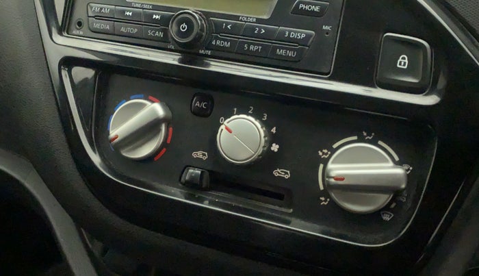 2018 Datsun Redi Go S 1.0 AMT, Petrol, Automatic, 86,676 km, Dashboard - Air Re-circulation knob is not working