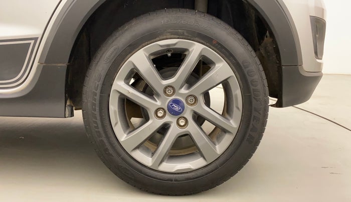 2018 Ford FREESTYLE TITANIUM 1.2 PETROL, Petrol, Manual, 40,464 km, Left Rear Wheel