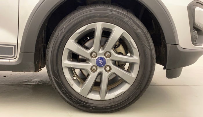 2018 Ford FREESTYLE TITANIUM 1.2 PETROL, Petrol, Manual, 40,464 km, Right Front Wheel