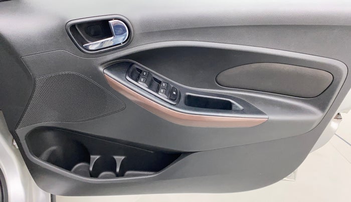 2018 Ford FREESTYLE TITANIUM 1.2 PETROL, Petrol, Manual, 40,464 km, Driver Side Door Panels Control