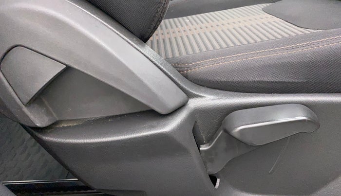 2018 Ford FREESTYLE TITANIUM 1.2 PETROL, Petrol, Manual, 40,464 km, Driver Side Adjustment Panel