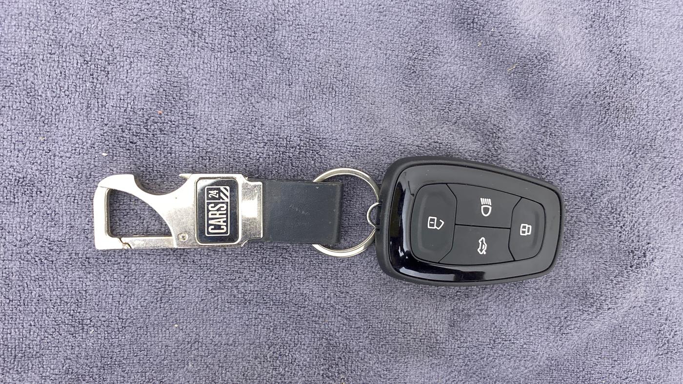 2021 Tata NEXON XZ+ 1.2, Petrol, Manual, 16,386 km, Key Close Up