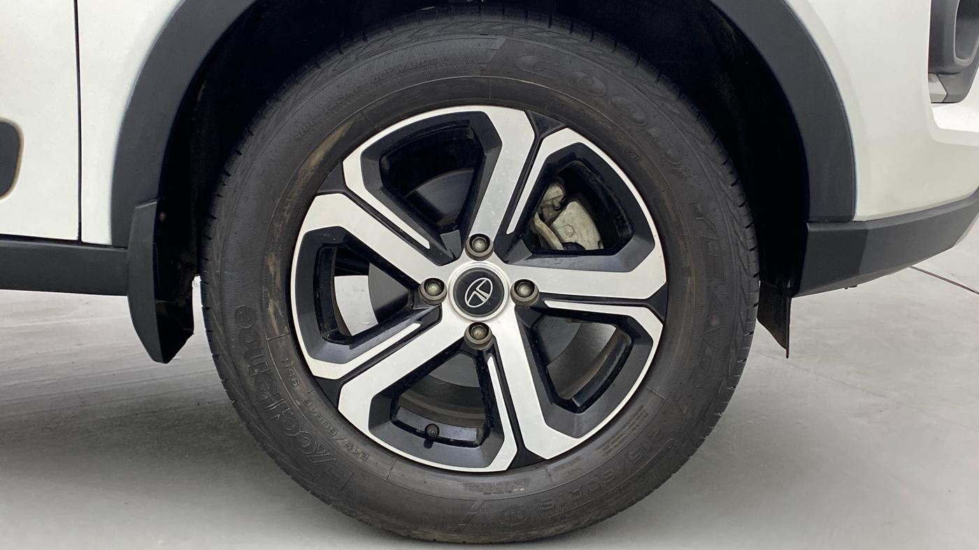 2021 Tata NEXON XZ+ 1.2, Petrol, Manual, 16,386 km, Right Front Wheel