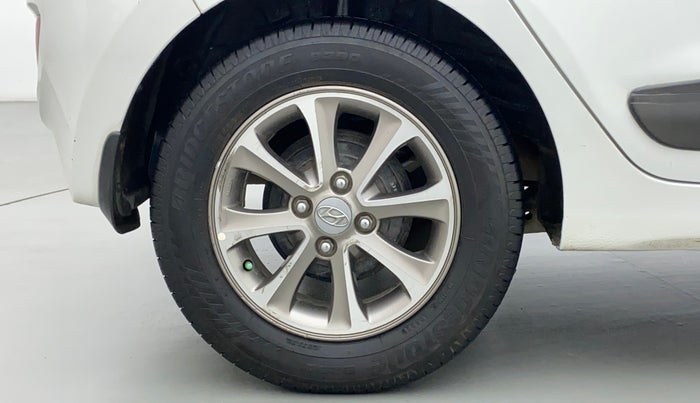 2016 Hyundai Grand i10 ASTA (O) AT 1.2 KAPPA VTVT, Petrol, Automatic, 62,603 km, Right Rear Wheel