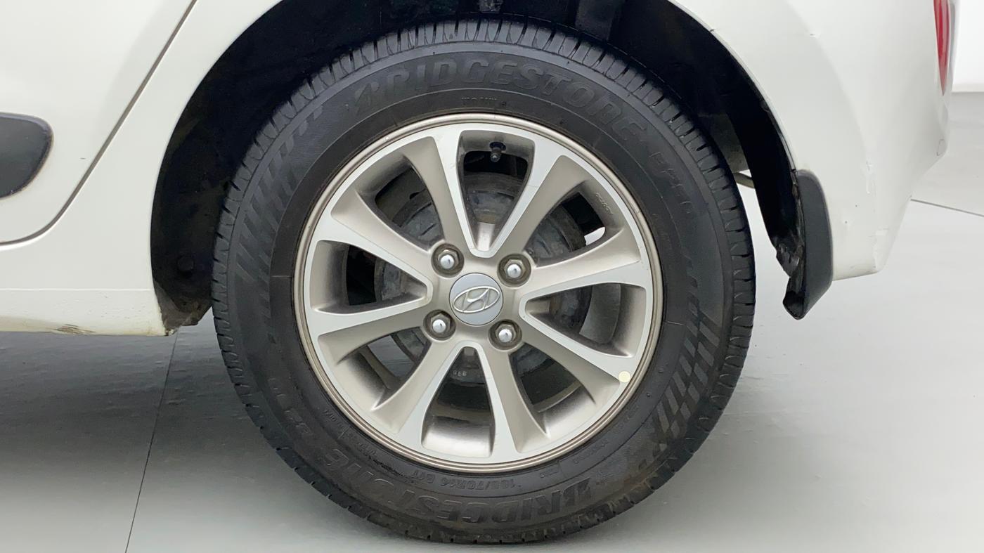 2016 Hyundai Grand i10 ASTA (O) AT 1.2 KAPPA VTVT, Petrol, Automatic, 62,603 km, Left Rear Wheel