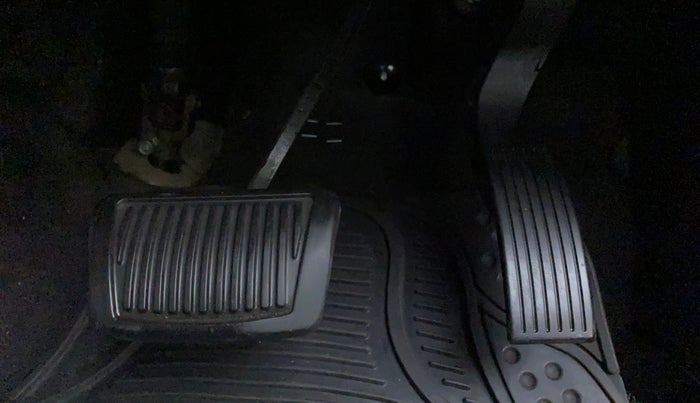2016 Hyundai Grand i10 ASTA (O) AT 1.2 KAPPA VTVT, Petrol, Automatic, 62,603 km, Pedals