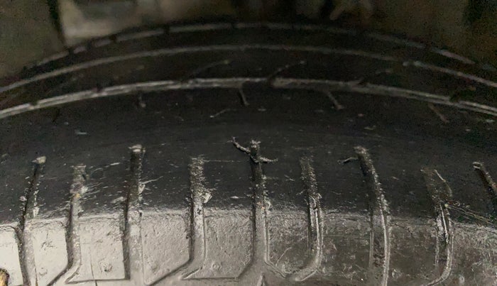 2019 Hyundai Elite i20 SPORTZ PLUS 1.2, Petrol, Manual, 41,770 km, Left Front Tyre Tread