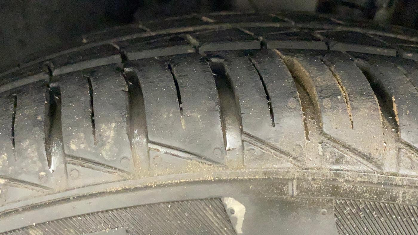 2020 Datsun Redi Go A, Petrol, Manual, 8,745 km, Left Front Tyre Tread