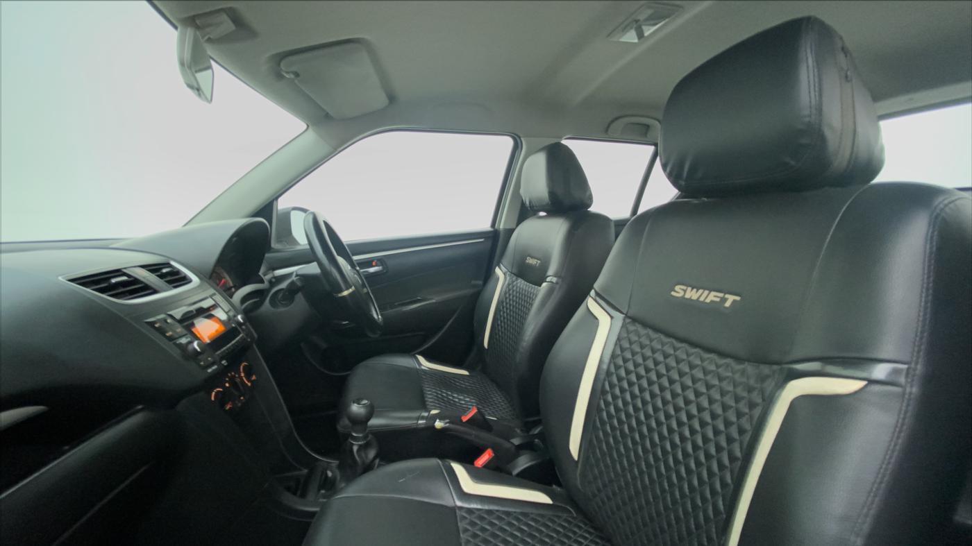 2015 Maruti Swift VXI D, Petrol, Manual, 61,737 km, Right Side Front Door Cabin