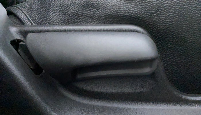 2015 Maruti Swift VXI D, Petrol, Manual, 61,737 km, Driver Side Adjustment Panel