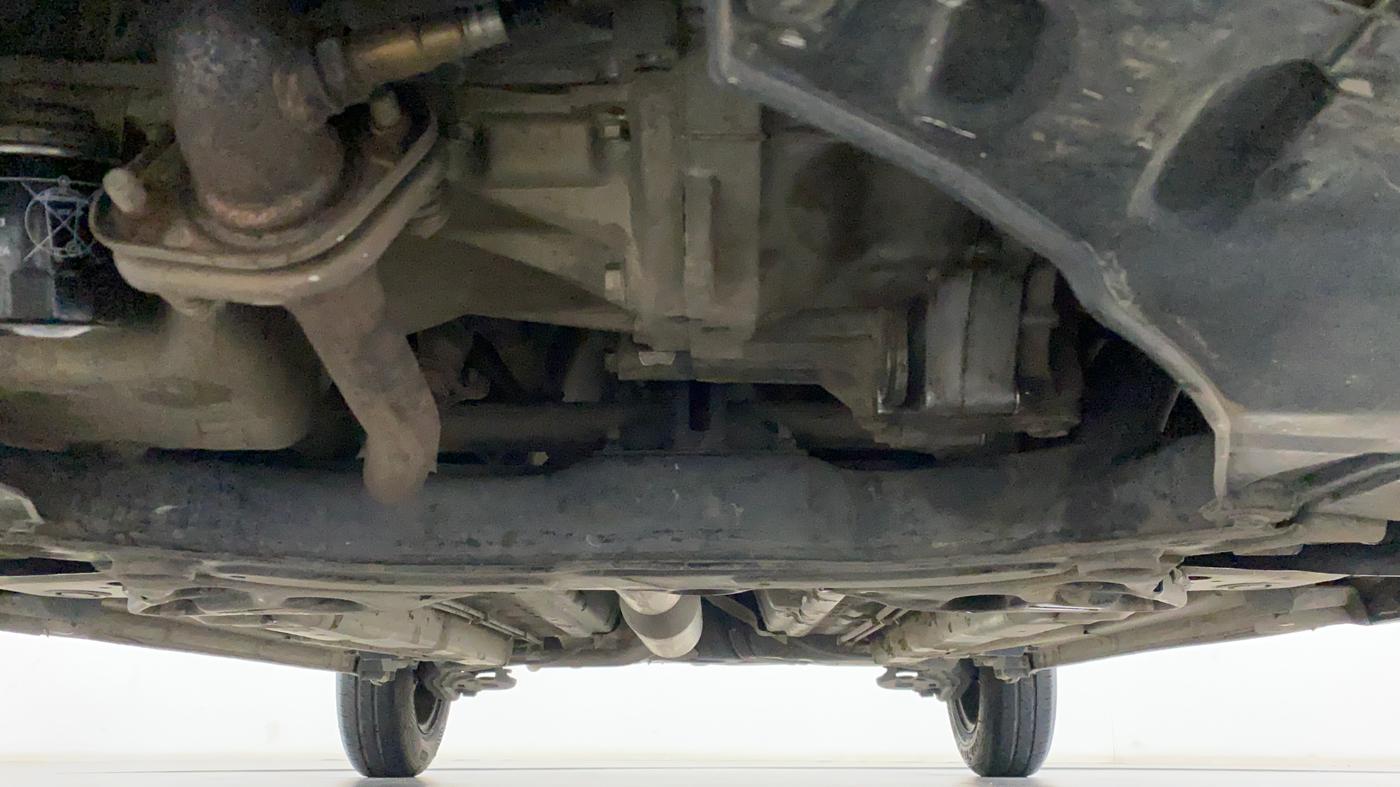 2015 Maruti Swift VXI D, Petrol, Manual, 61,737 km, Front Underbody