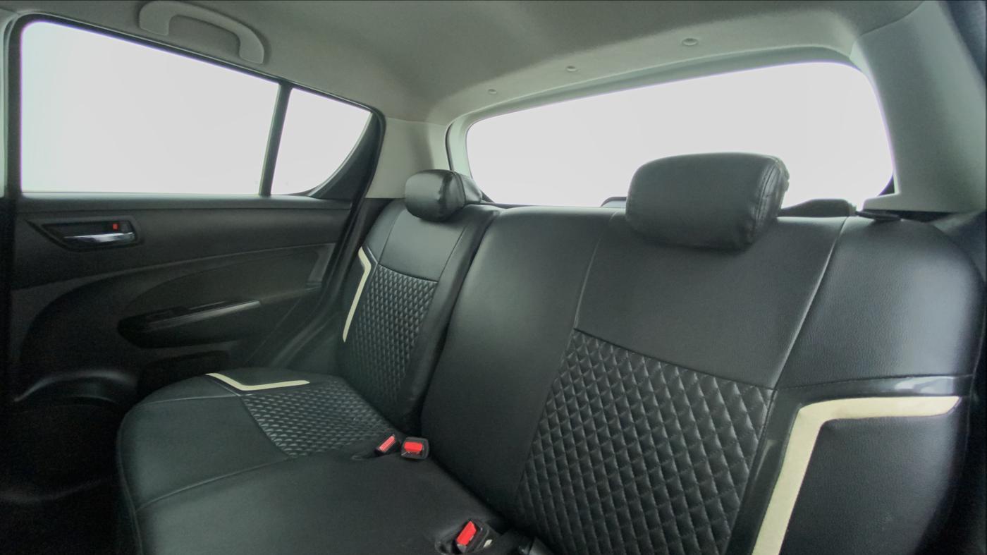 2015 Maruti Swift VXI D, Petrol, Manual, 61,737 km, Right Side Rear Door Cabin