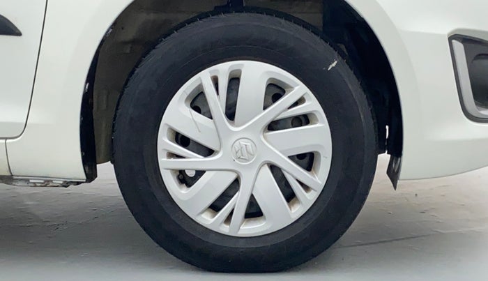 2015 Maruti Swift VXI D, Petrol, Manual, 61,737 km, Right Front Wheel