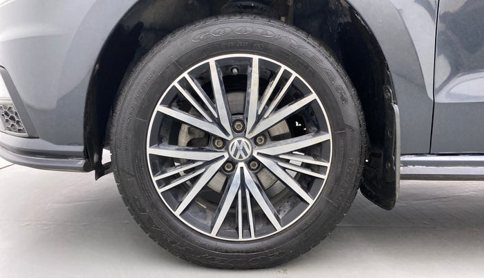 2022 Volkswagen Vento HIGHLINE 1.0L TSI, Petrol, Manual, 15,788 km, Left Front Wheel