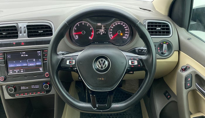 2022 Volkswagen Vento HIGHLINE 1.0L TSI, Petrol, Manual, 15,788 km, Steering Wheel Close Up