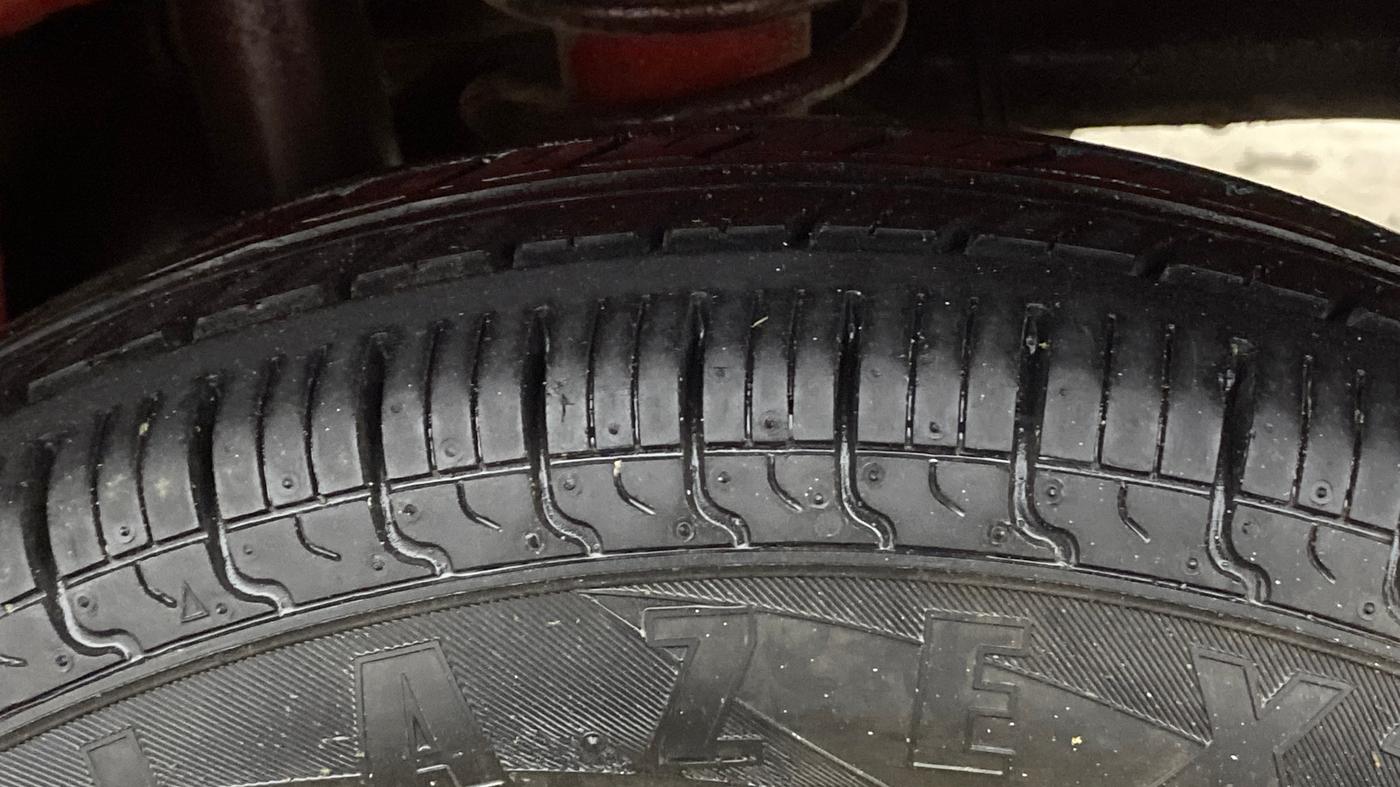 2016 Maruti Alto 800 VXI, Petrol, Manual, 30,270 km, Left Rear Tyre Tread