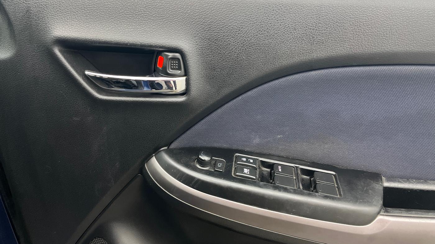 2019 Toyota Glanza G CVT, Petrol, Automatic, 1,05,461 km, Driver Side Door Panels Control