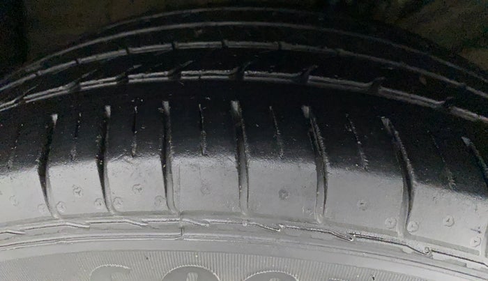 2021 KIA SELTOS GTX PLUS DCT 1.4 PETROL, Petrol, Automatic, 42,228 km, Right Front Tyre Tread
