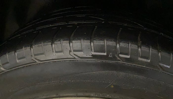 2017 Hyundai Creta E PLUS 1.6 PETROL, Petrol, Manual, 56,224 km, Left Rear Tyre Tread