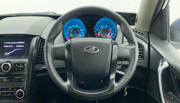 2019 Mahindra XUV500 W5, Diesel, Manual, 56,517 km, Steering Wheel Close Up