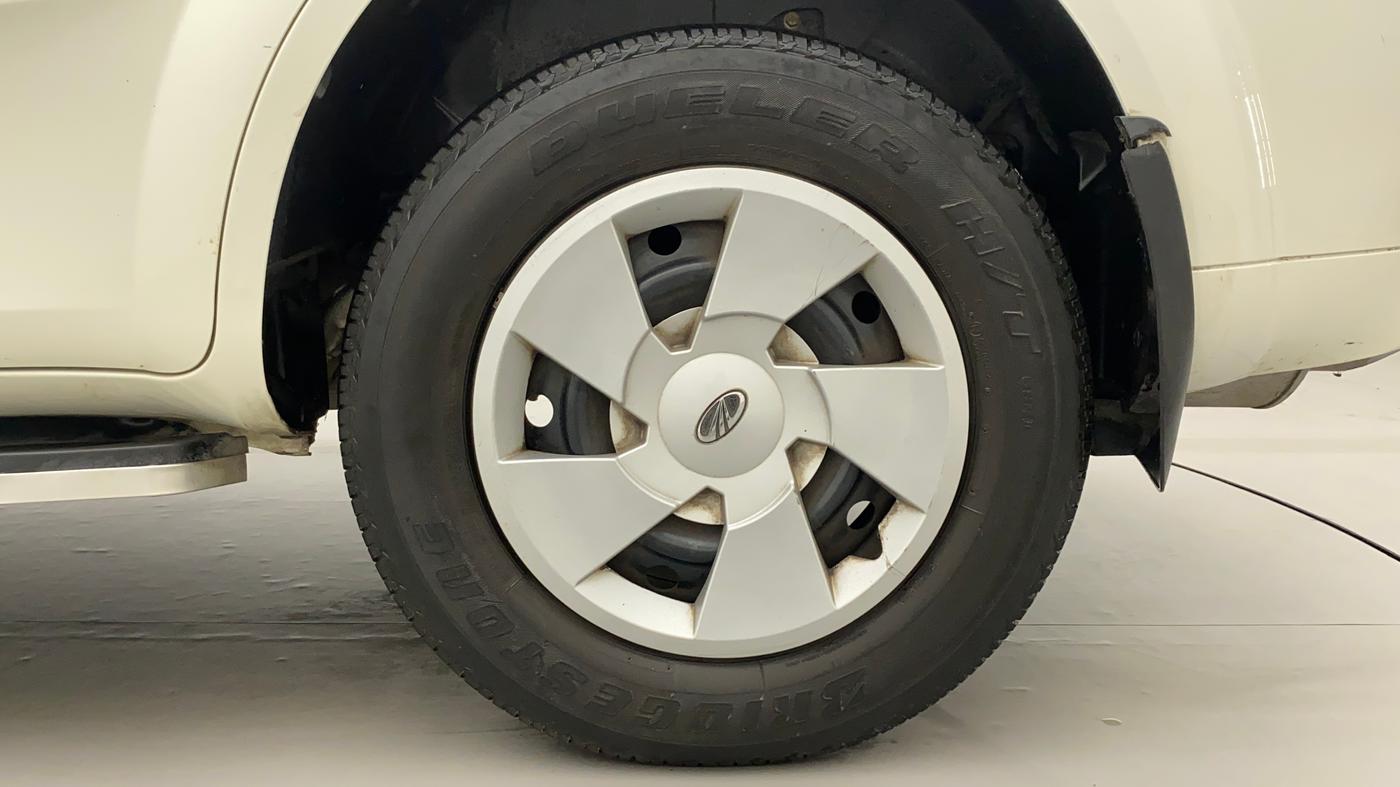 2019 Mahindra XUV500 W5, Diesel, Manual, 56,687 km, Left Rear Wheel