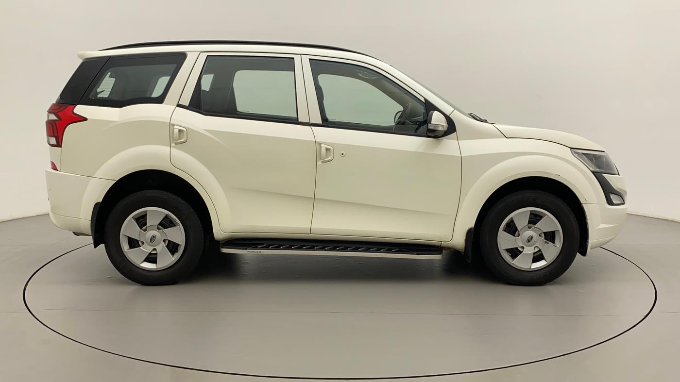 2019 Mahindra XUV500 W5, Diesel, Manual, 56,687 km, Right Side View