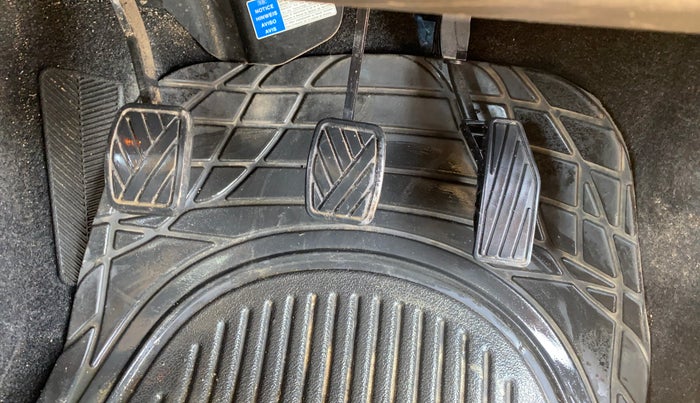 2019 Maruti Baleno ZETA PETROL 1.2, Petrol, Manual, 66,779 km, Pedals