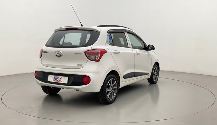 2017 Hyundai Grand i10 SPORTZ (O) 1.2 AT VTVT, Petrol, Automatic, 27,539 km, Right Back Diagonal
