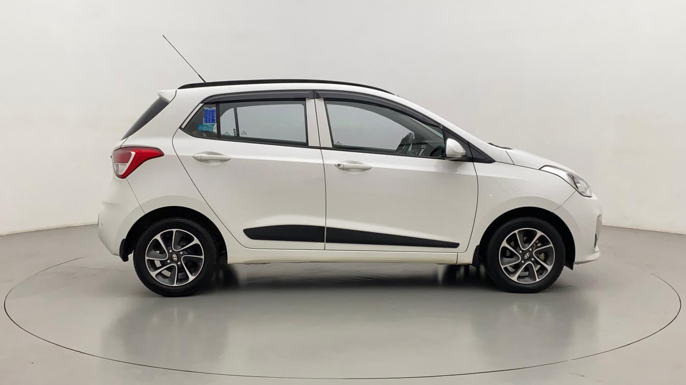 2017 Hyundai Grand i10 SPORTZ (O) 1.2 AT VTVT, Petrol, Automatic, 27,539 km, Right Side View