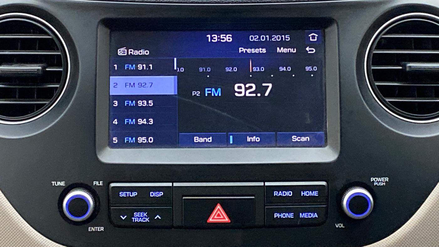 2017 Hyundai Grand i10 SPORTZ (O) 1.2 AT VTVT, Petrol, Automatic, 27,539 km, Infotainment System