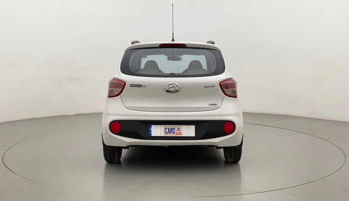 2017 Hyundai Grand i10 SPORTZ (O) 1.2 AT VTVT, Petrol, Automatic, 27,539 km, Back/Rear