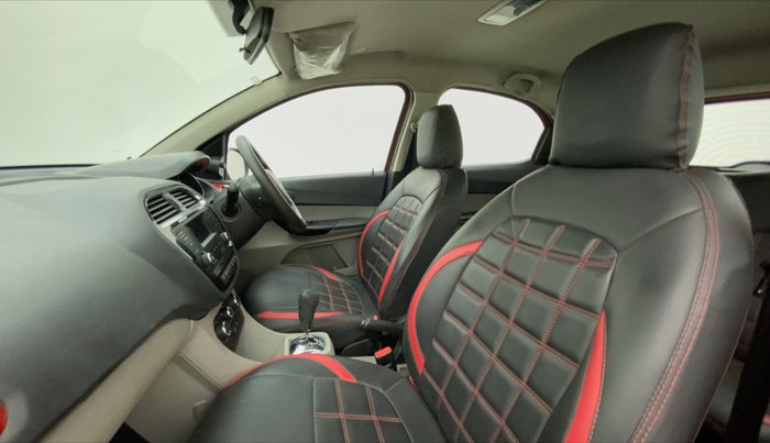 2018 Tata Tiago XZA PETROL, Petrol, Automatic, 88,240 km, Right Side Front Door Cabin