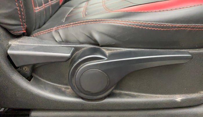 2018 Tata Tiago XZA PETROL, Petrol, Automatic, 88,240 km, Driver Side Adjustment Panel
