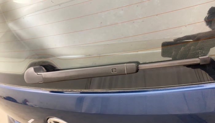 2018 Volkswagen Polo HIGHLINE PLUS 1.0 16 ALLOY, CNG, Manual, 50,081 km, Rear Wiper